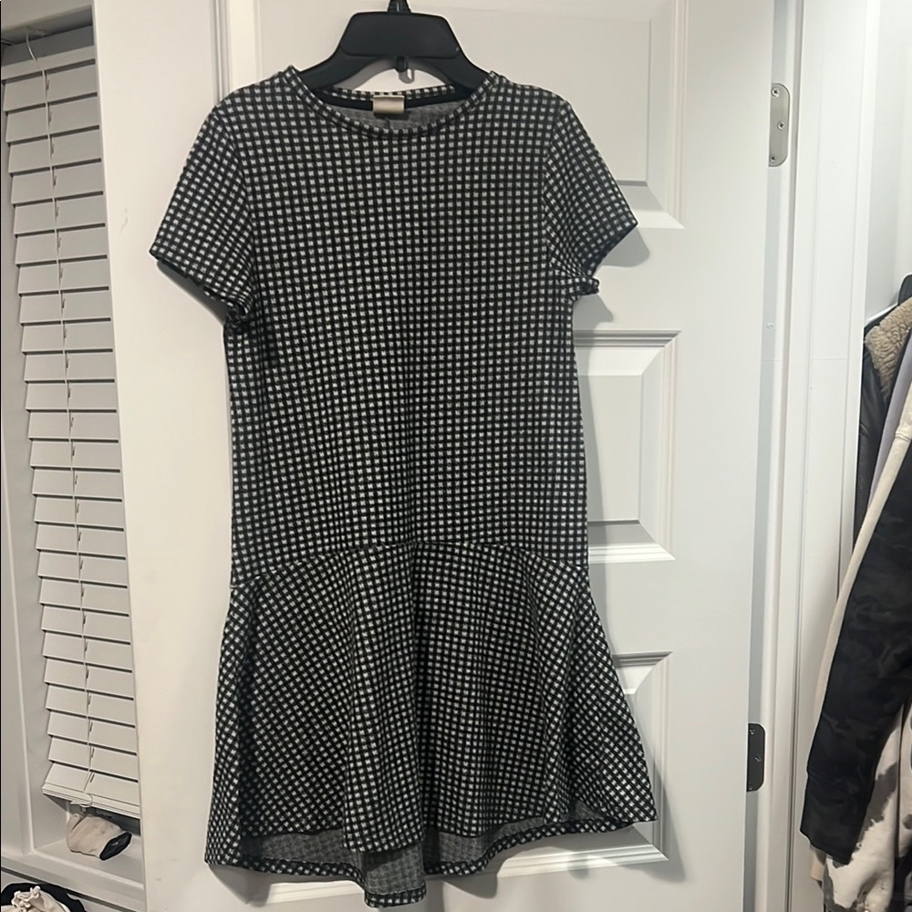 Zara Black and White A-Line Casual Dress